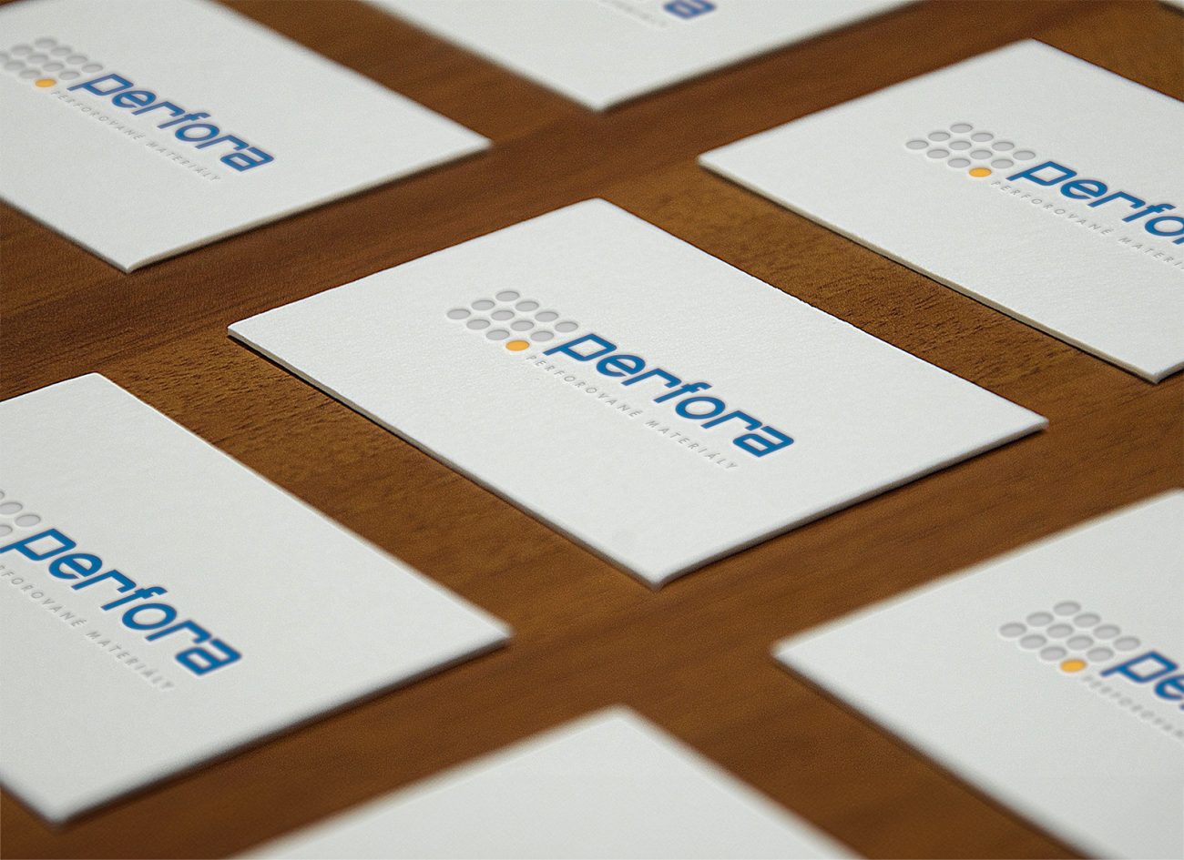 Vizitky Perfora
